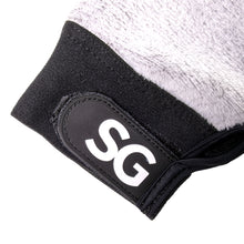 Load image into Gallery viewer, SNKRGLOVE